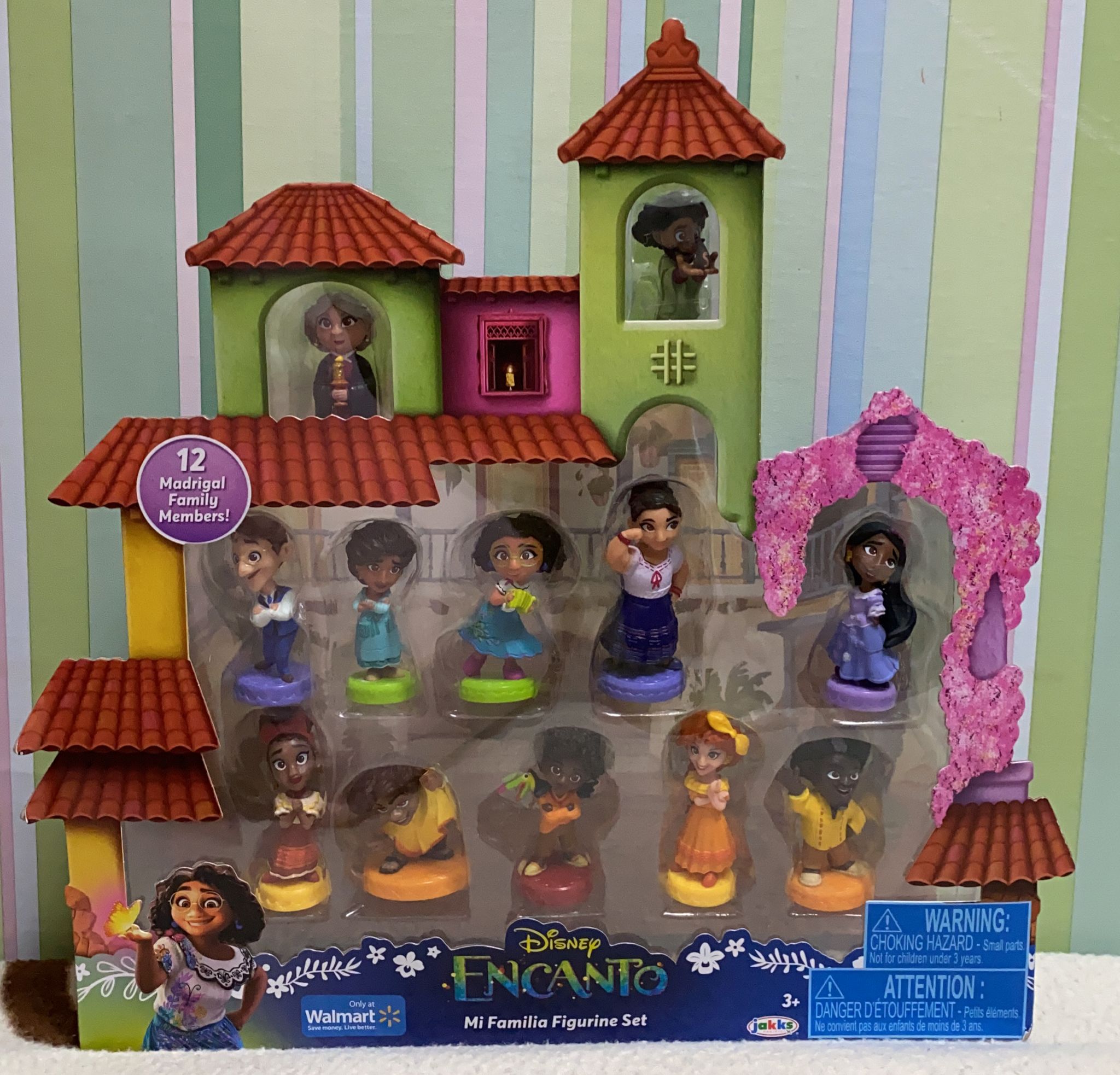 Encanto Disney Mi Familia Figurine Doll Playset, 12 Pieces